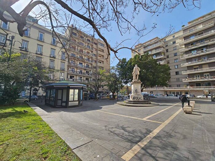 Appartamento bilocale in affitto in Riviera Di Chiaia, Chiaia, Napoli