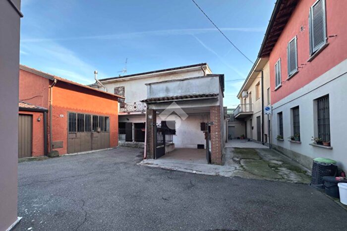 Casa trilocale in vendita in Carlo Lamera, Bagnolo Cremasco