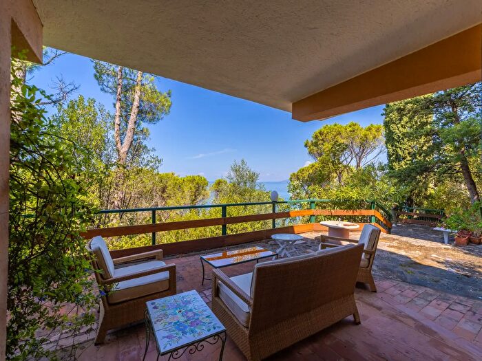 Casa con 6 locali in vendita in Via Costa degli Ulivi Snc, Monte Argentario
