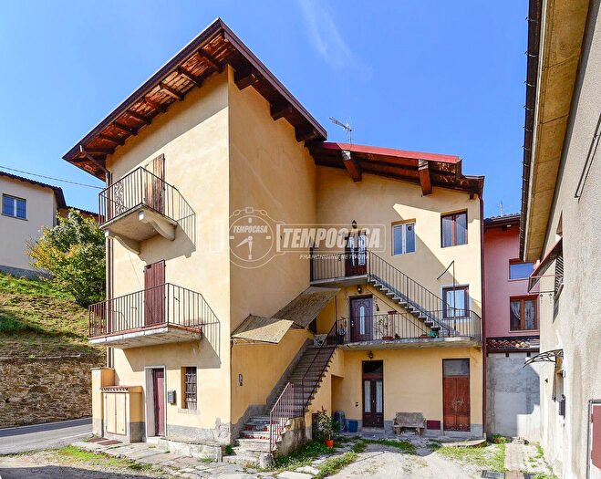 Casa con 5 locali in vendita in Via Armando Diaz, Tavernerio