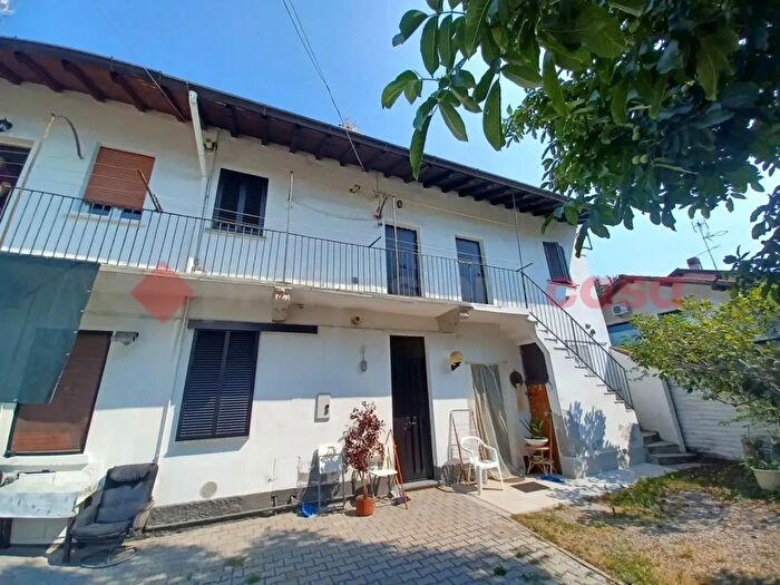 Case in Vendita e in Affitto - 2