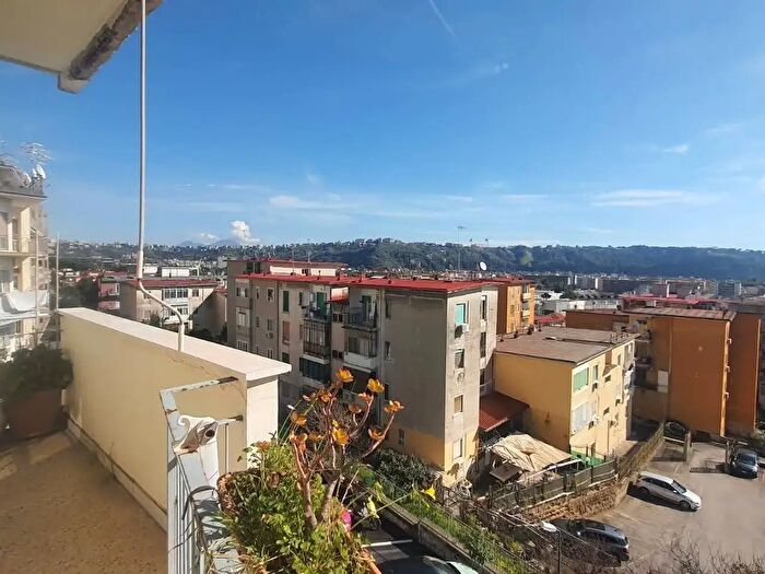 Appartamento quadrilocale in affitto in Mia Marcello Candia, Napoli