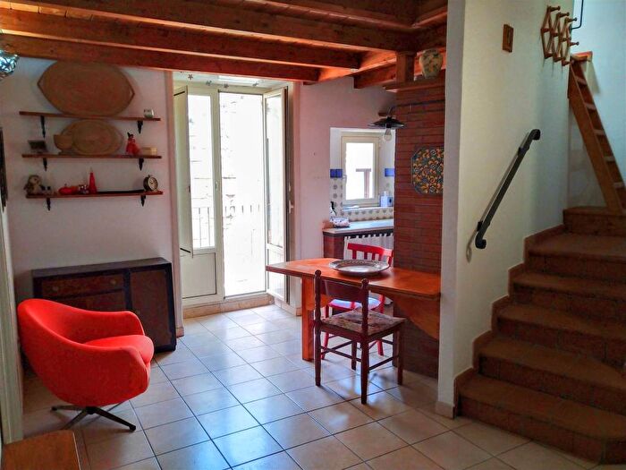 Casa trilocale in affitto in VIA XI FEBBRAIO, Ibla, Ragusa