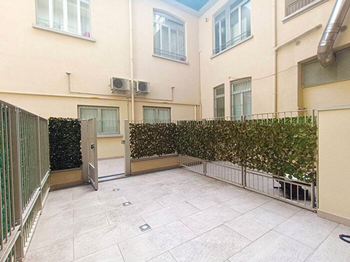 Appartamento monolocale in affitto in Via Andrea Solari, Solari, Milano