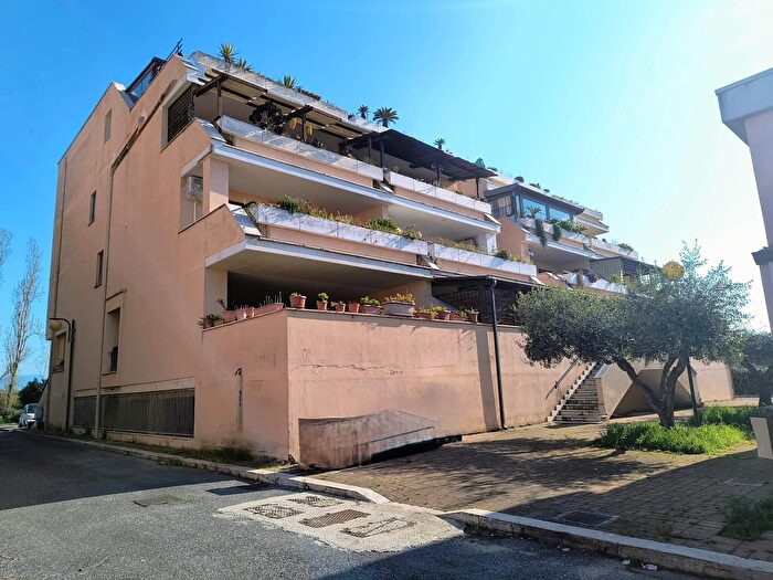 Appartamento bilocale in vendita in Via Capaia, Latina