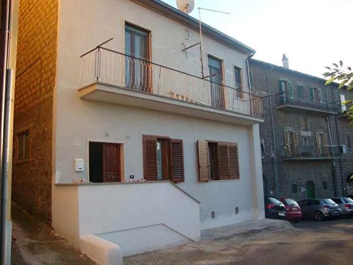 Appartamento trilocale in vendita in Montefiascone, Montefiascone