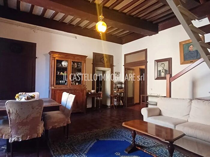 Appartamento con 5 locali in vendita in Corso Garibaldi, Sarteano