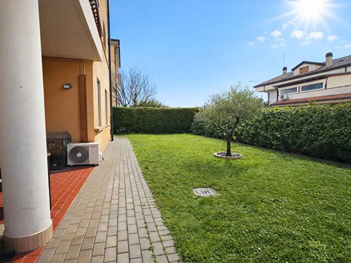 Appartamento trilocale in vendita in Via Filzi, Albignasego