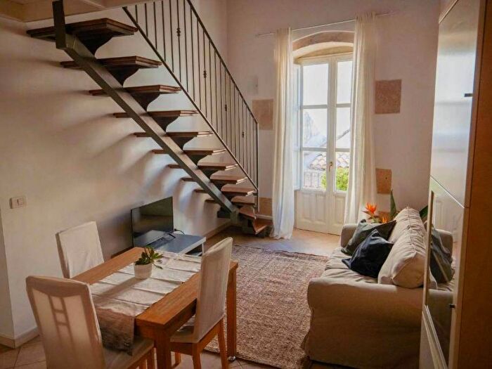 Appartamento trilocale in affitto in Ortigia, Siracusa