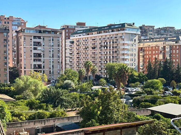 Appartamento con 5 locali in vendita in Palermo