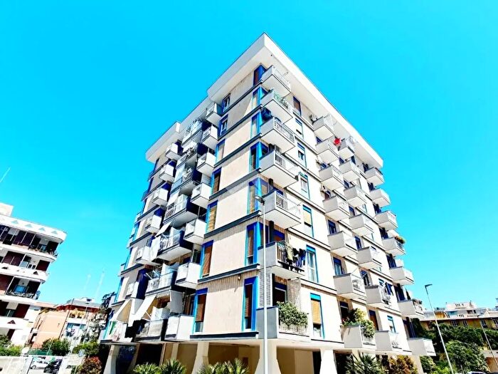 Appartamento trilocale in vendita in Via Domenico Morea, Bari