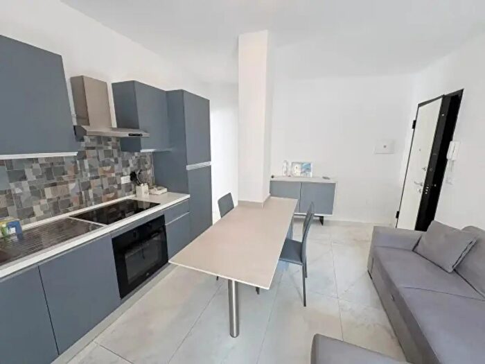 Appartamento bilocale in vendita in Via Pietro Agosti, Sanremo