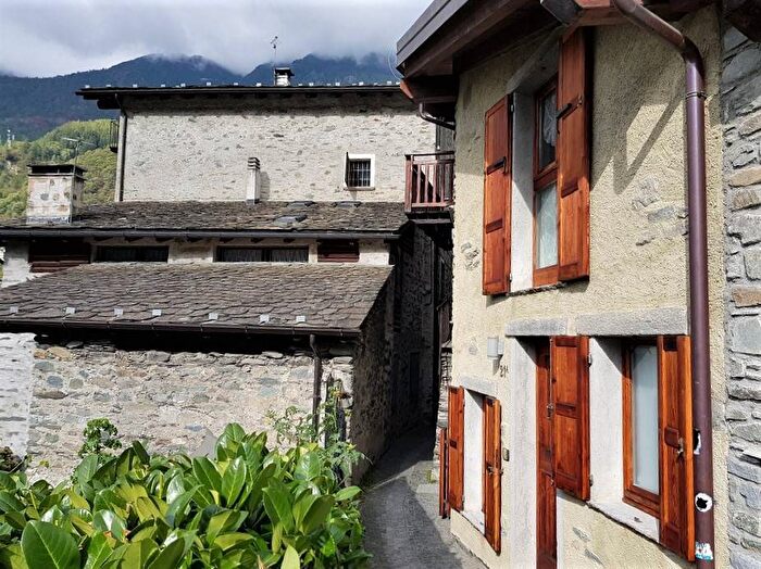 Casa trilocale in affitto in Località Vassalini, Vassalini, Chiesa in Valmalenco