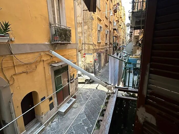 Appartamento monolocale in affitto in Via Galluppi, Napoli