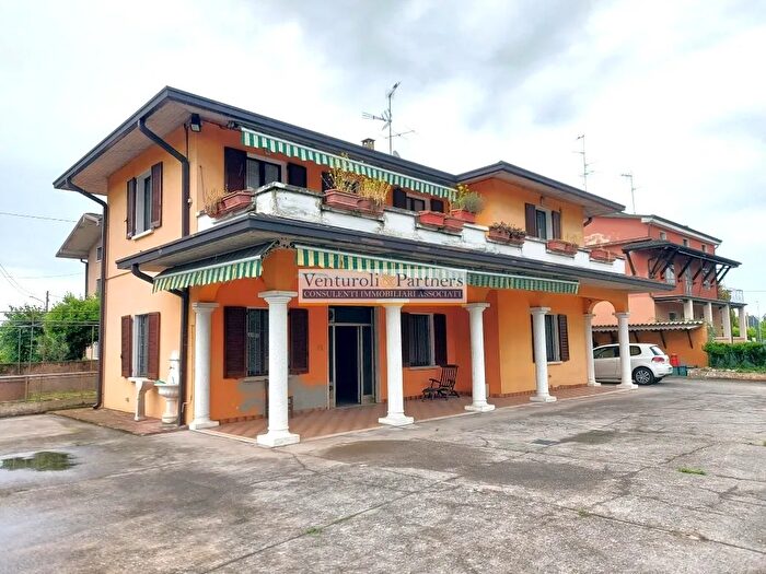 Casa con 5 locali in vendita in Via Cavalier Pietro Febbrari, Bagnolo Mella