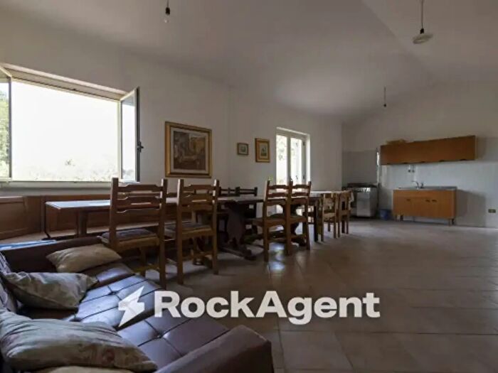 Casa con 6 locali in vendita in Località Zilleria, Gasperina