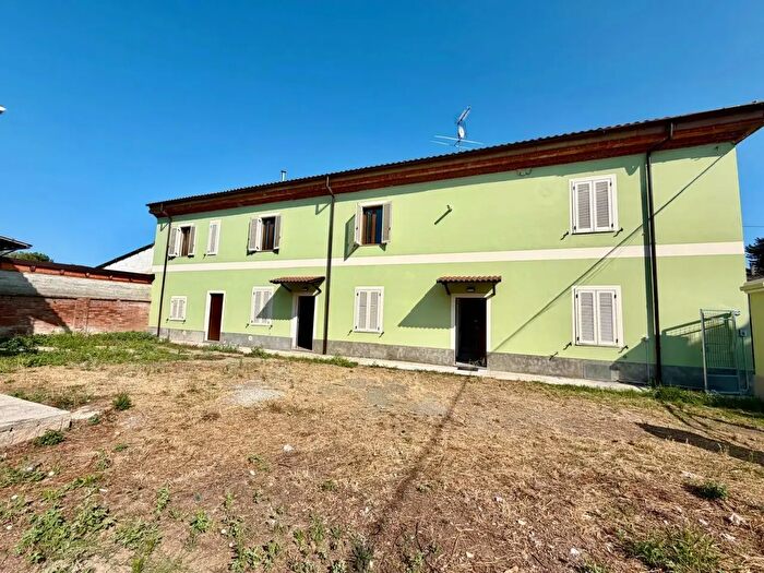 Casa con 8 locali in vendita in Strada Menaccia, Alessandria