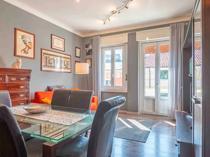 Appartamento trilocale in vendita in Trieste