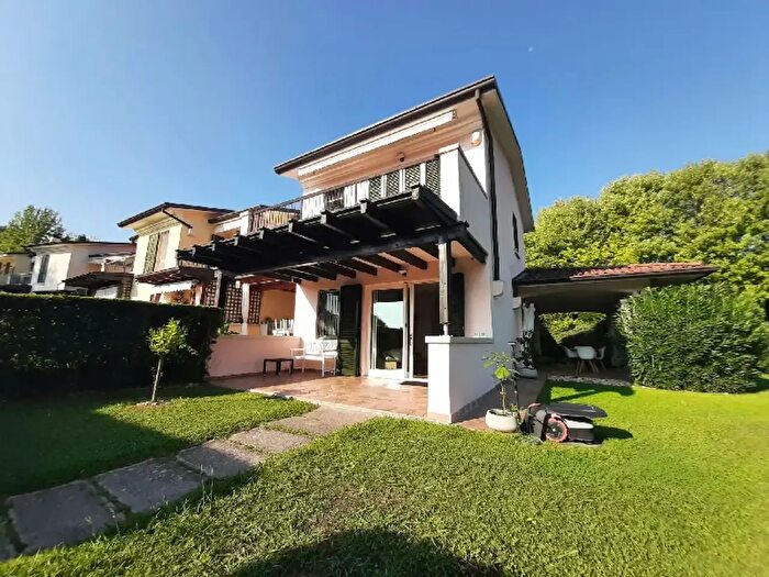Casa trilocale in vendita in Via Prais, Padenghe Sul Garda