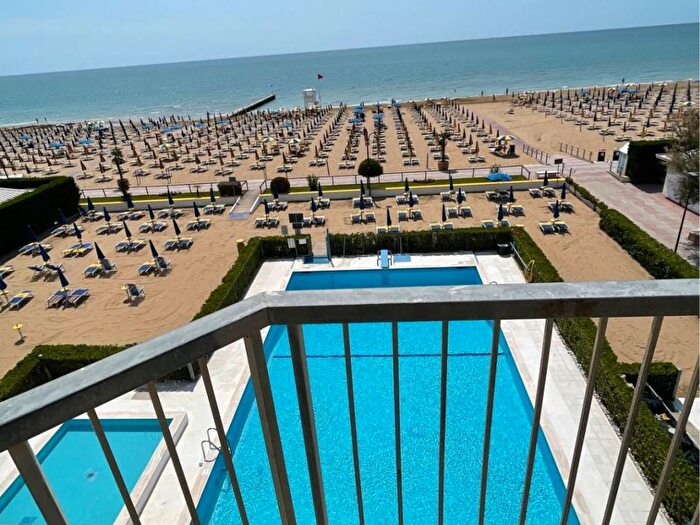 Appartamento trilocale in affitto in Piazzetta Altinate, Lido Est, Jesolo