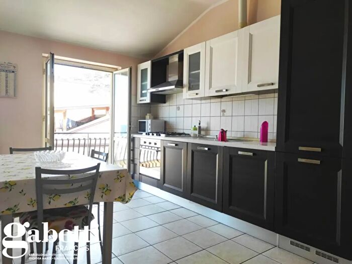 Appartamento con 5 locali in vendita in Via Archimede, Gioiosa Marea