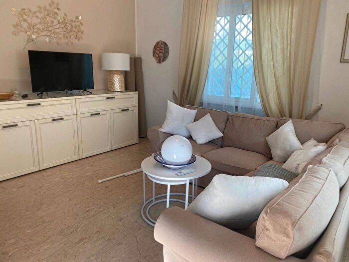 Casa con 6 locali in affitto in Centro, Forte dei Marmi