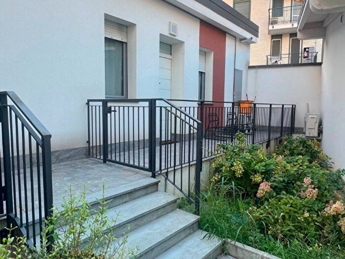 Appartamento bilocale in affitto in Viale Bacchiglione, Corvetto, Milano