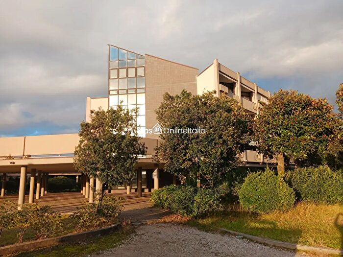 Appartamento bilocale in vendita in Via Sergio Bernardini, Camaiore