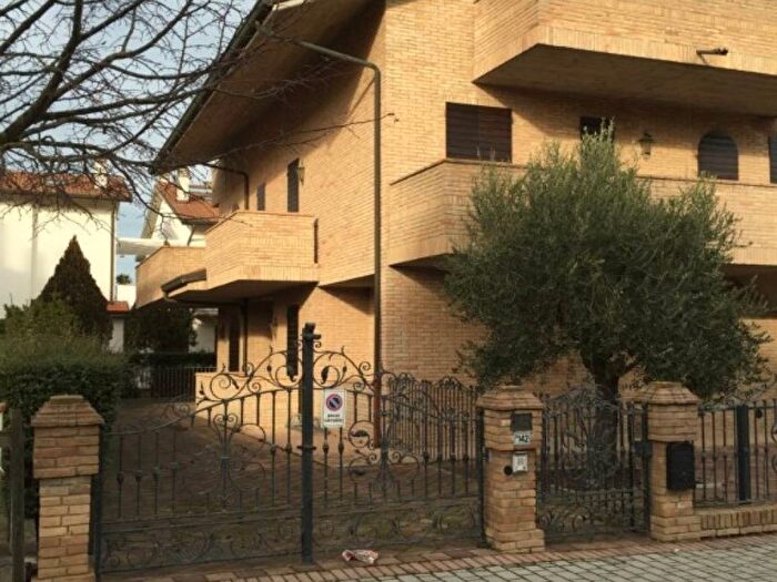 Casa trilocale in affitto in Via Longiano, Lido di Savio Lido di Classe, Ravenna