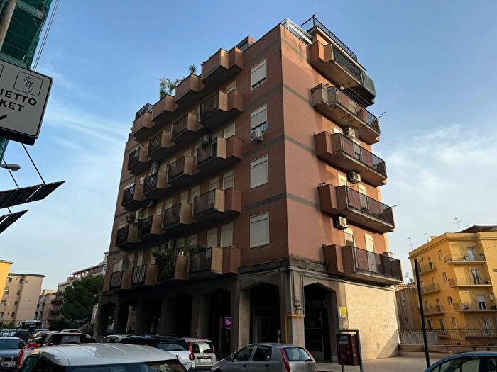 Casa trilocale in affitto in Viale Trieste, Centro, Caltanissetta