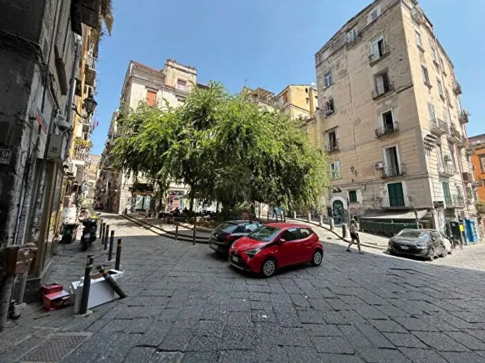 Appartamento quadrilocale in vendita in Via Francesco Saverio Gargiulo, Napoli