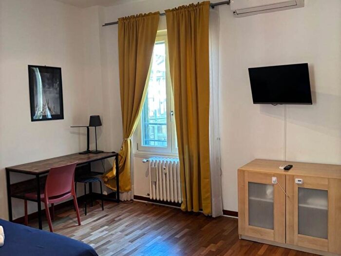 Appartamento bilocale in affitto in Via Ruggero di Lauria, Sempione, Milano