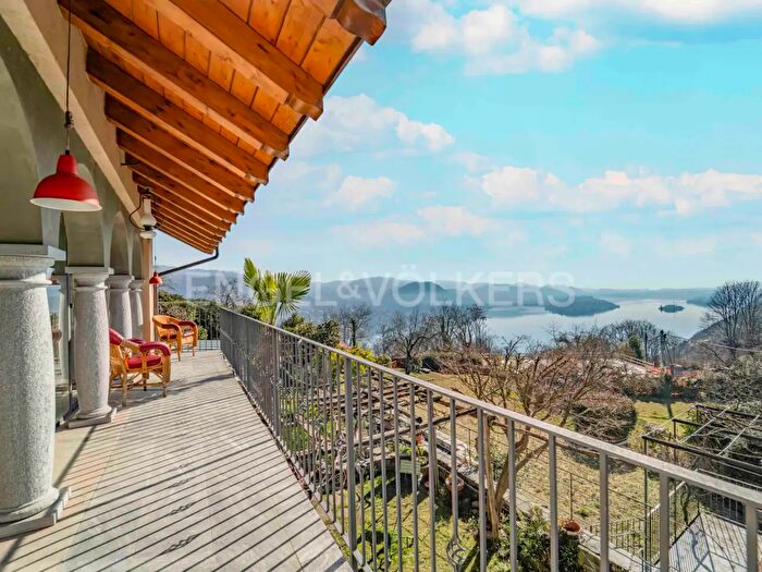 Casa quadrilocale in vendita in Via al Vione, Cesara