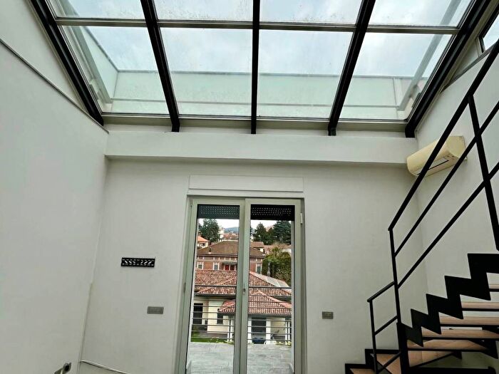 Appartamento quadrilocale in affitto in Via Maurizio Monti, Valduce Crispi, Como