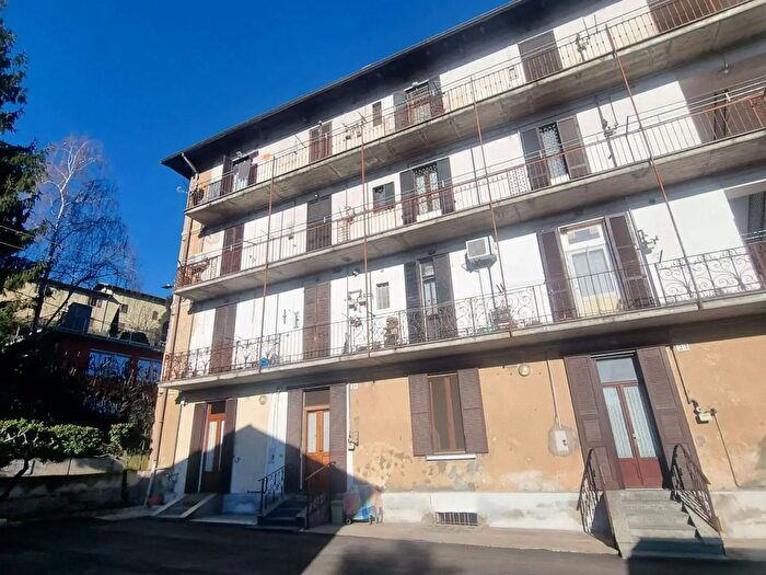 Appartamento bilocale in vendita in Via Valstagna, Varese