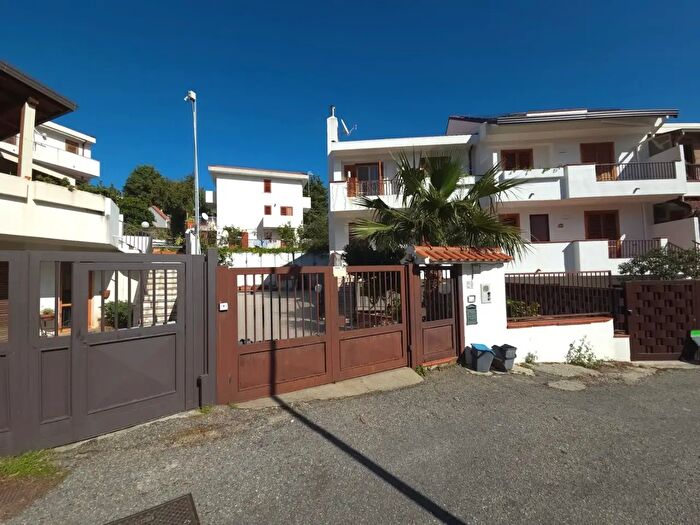 Casa in vendita in Via Conca d'Oro, Messina