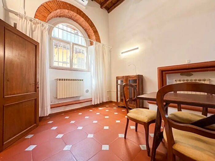 Appartamento trilocale in vendita in Piazza Santo Spirito, Firenze