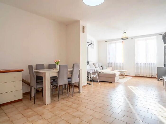 Appartamento bilocale in vendita in Via Roma, Monteroni DArbia