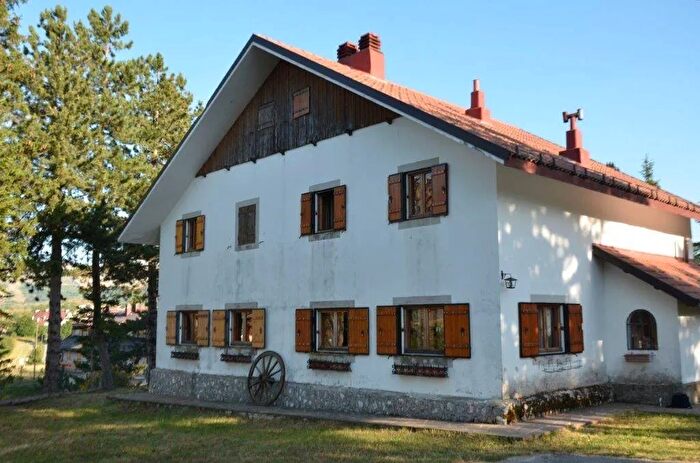 Casa quadrilocale in affitto in Via Arano, Ovindoli