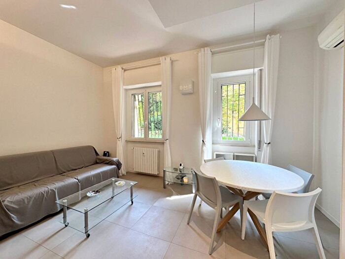 Appartamento bilocale in affitto in Via Moisè Loria, Solari, Milano