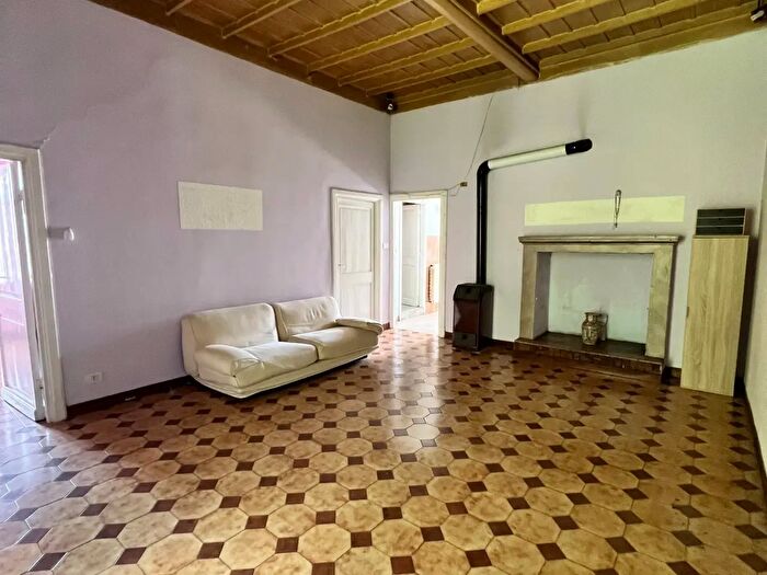 Appartamento con 6 locali in vendita in Corso Umberto I, Morlupo