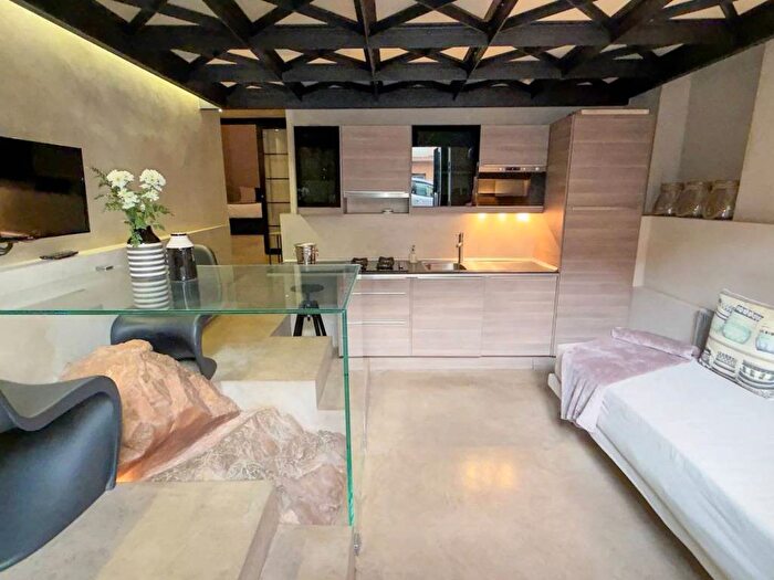 Appartamento bilocale in affitto in Via Vello Doro a, Mondello Valdesi, Palermo