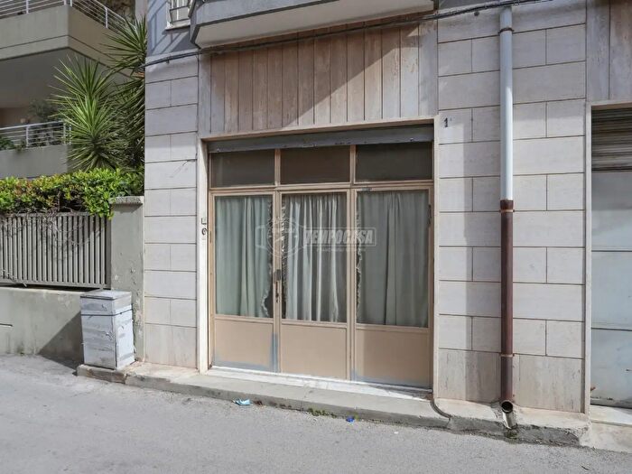 Appartamento bilocale in vendita in Via Termopili, Bari