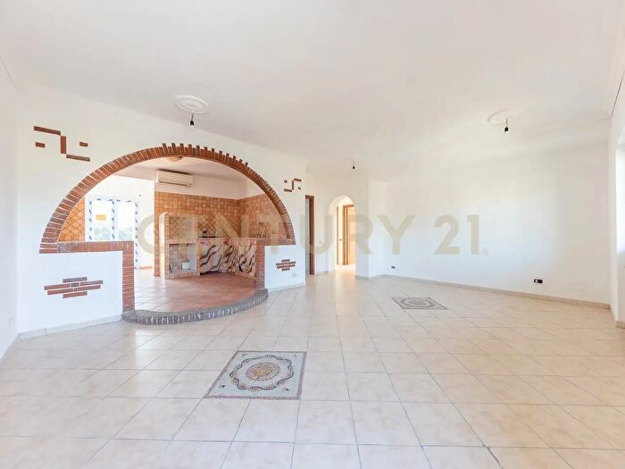 Casa in vendita in Via Ombrone, Aprilia