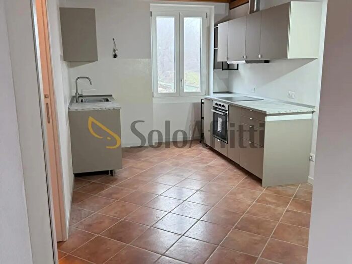 Appartamento trilocale in affitto in Via della Maddalena, Brescia