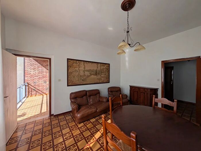 Appartamento con 7 locali in vendita in Via Edoardo Cecere, Forli