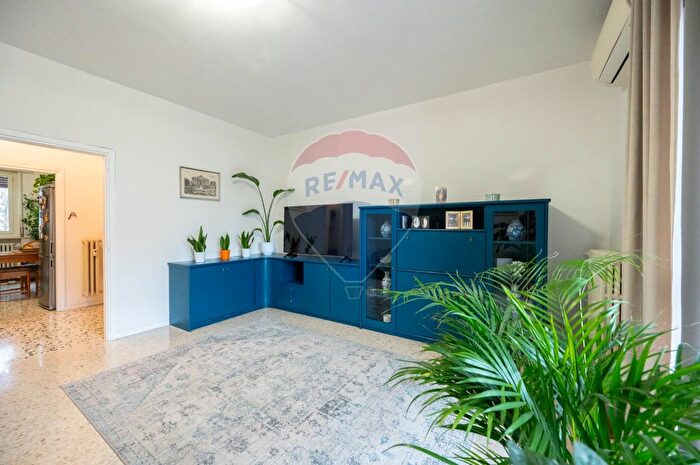 Appartamento quadrilocale in vendita in Via nello Catellani, Guastalla