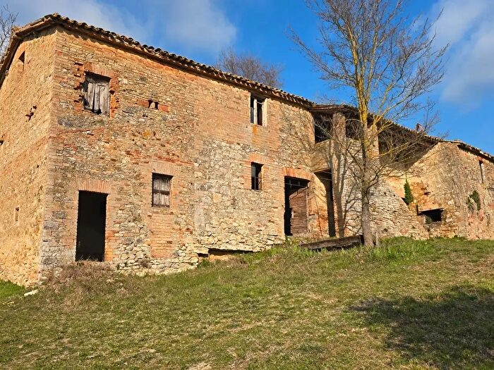 Casa con 10 locali in vendita in Via Tuderte Amerina, Acquasparta