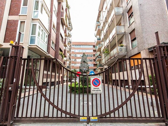 Appartamento bilocale in affitto in Via Luigi Varanini, Pasteur, Milano