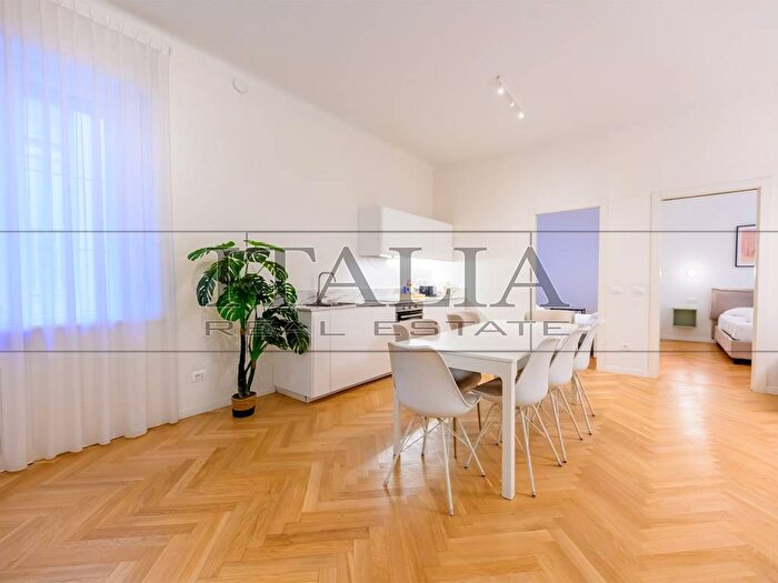 Appartamento trilocale in affitto in Via Panfilo Castaldi, Porta Venezia, Milano